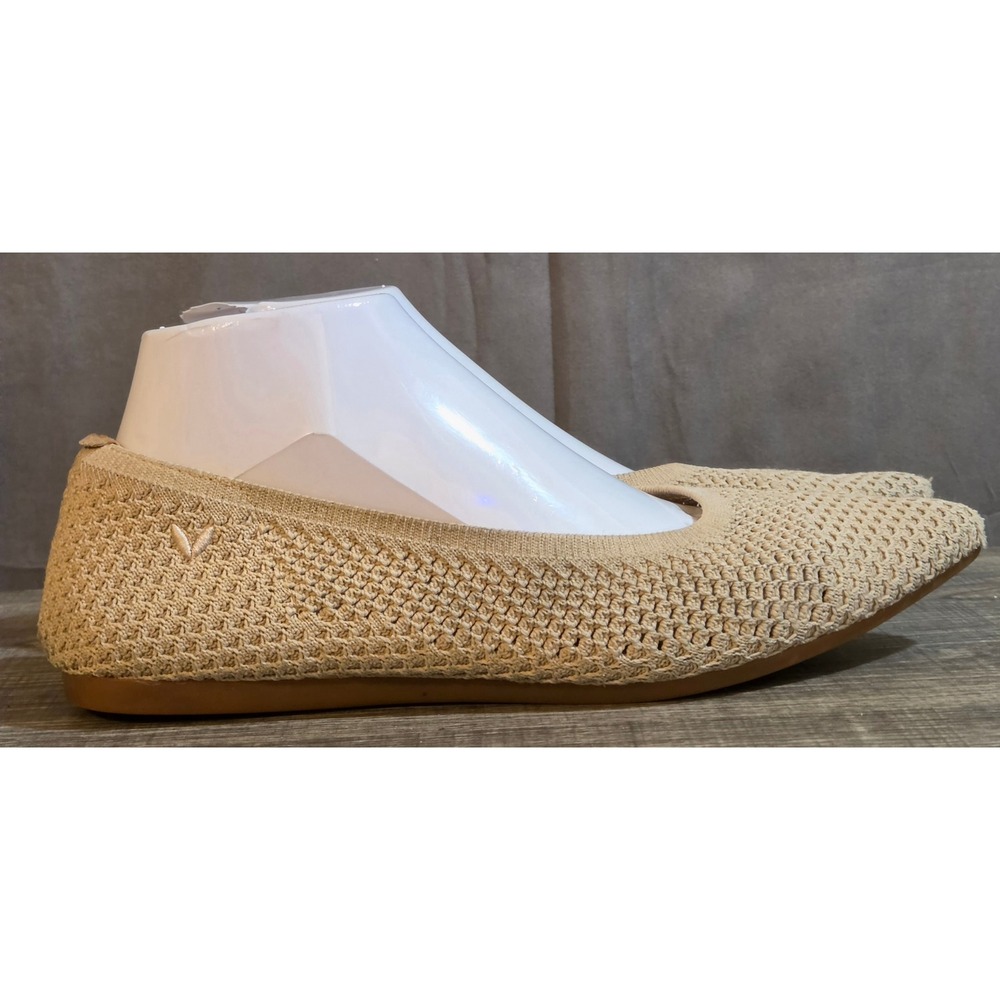 Vivaia Pointed Toe Ballet Flats Womens Size 39 US 8 Tan